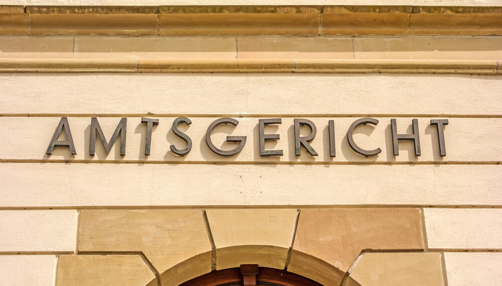 Künstliche Intelligenz und Recht: Herausforderungen für Gesetzgeber und Gerichte