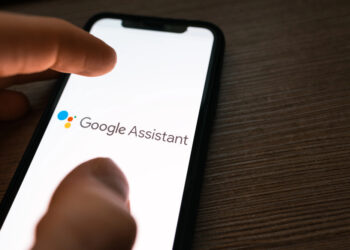 Digitale Sprachassistenten im Vergleich – Alexa, Siri & Co.