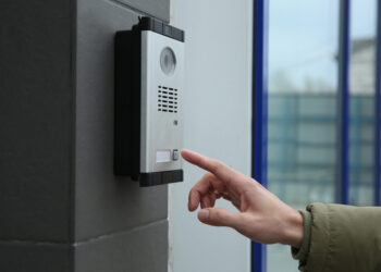 Smarte Sicherheitssysteme für Zuhause und Unternehmen