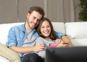 Personalisierte TV-Erlebnisse: Empfehlungsalgorithmen, Nutzerprofile und Datenschutz – Wie personalisierte Inhalte entstehen und was das bedeutet