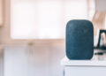 Smart-Home-Sprachsteuerung trifft KI: Wenn Assistenten ans Telefon gehen